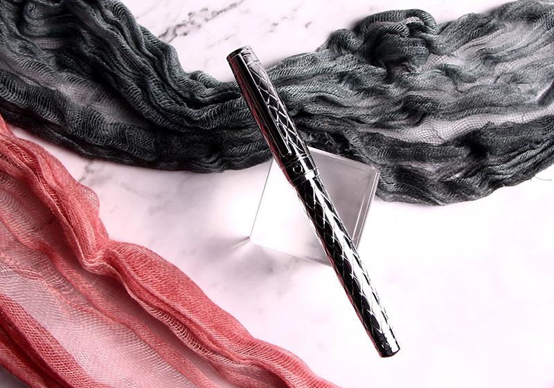 签字笔  美工笔  圆珠笔  蘸水笔 金笔  钢笔 定制笔  书法笔、签字笔   ky开云(中国)官方在线登录 水妖