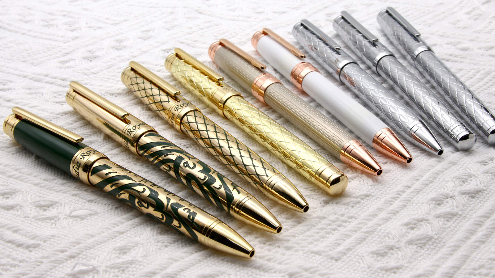 签字笔  美工笔  圆珠笔  蘸水笔 金笔  钢笔 定制笔  书法笔、签字笔   ky开云(中国)官方在线登录 水妖